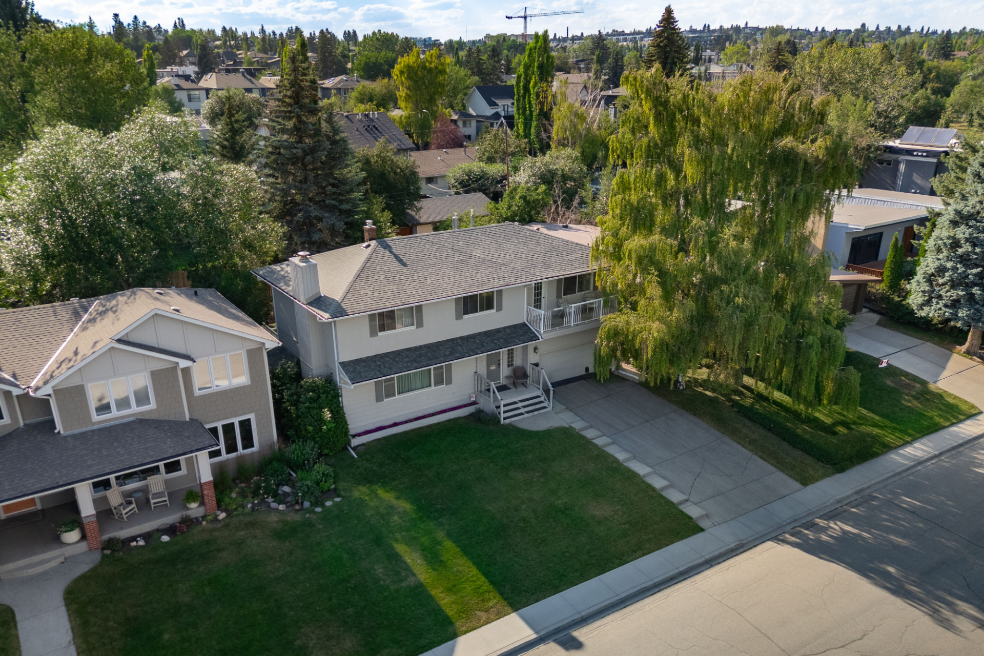 Front Lawn & Street